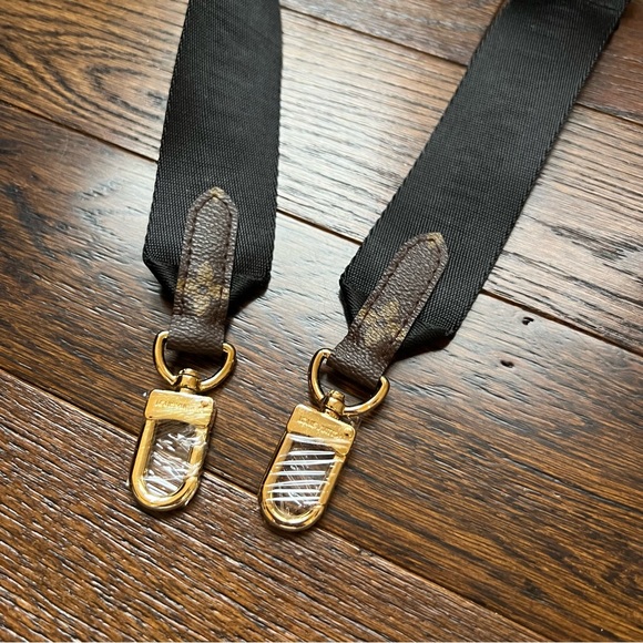 Louis Vuitton Nylon Monogram Strap - Picture 9 of 9